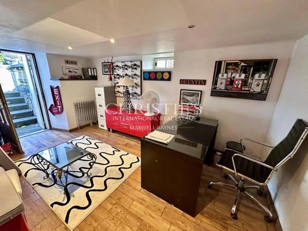 Region Saint-Emilion- Élégant château familial, facile à gérer