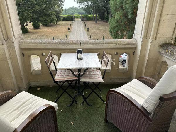 Region Saint-Emilion- Élégant château familial, facile à gérer