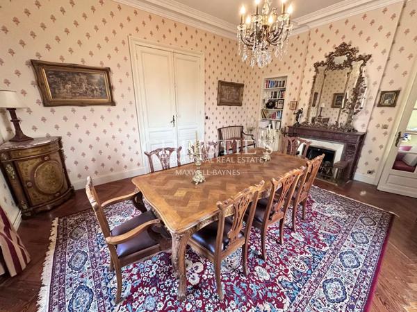 Region Saint-Emilion- Élégant château familial, facile à gérer