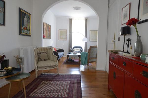 Grande Maison & garage 17 La Rochelle La Genette Centre ville