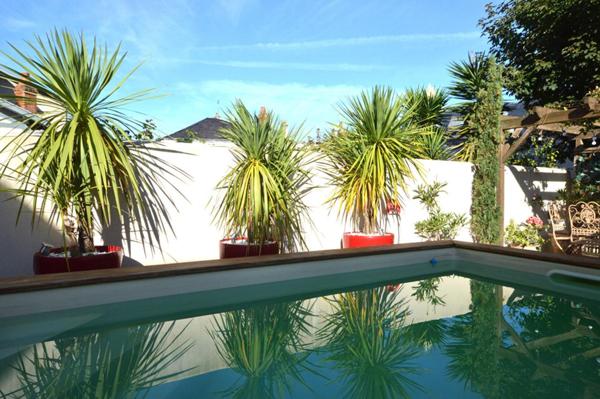 Grande Maison & garage 17 La Rochelle La Genette Centre ville