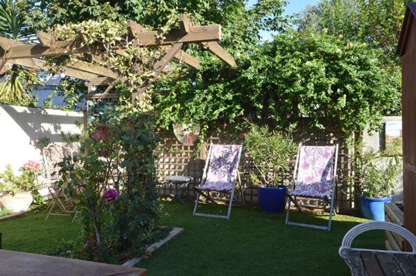 Grande Maison & garage 17 La Rochelle La Genette Centre ville