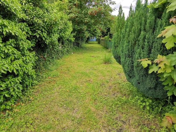 BELLE MAISON DE VILLE MITOYENNE RENOVEE 4 CHAMBRES JARDIN