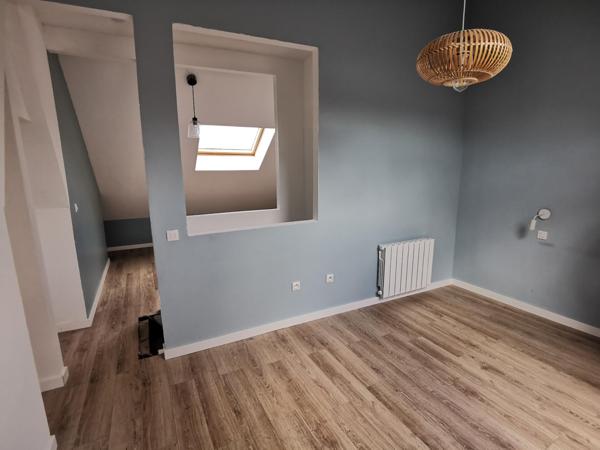 BELLE MAISON DE VILLE MITOYENNE RENOVEE 4 CHAMBRES JARDIN