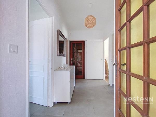 à Saint Genis des Fontaines, Maison 3 faces et 3 chambres entièrement rénovée de 95 m² avec sous-sol