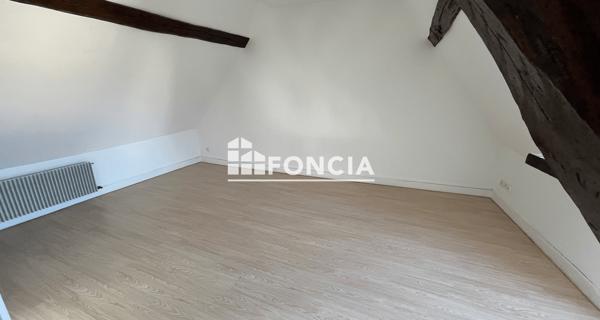 Location Studio 23.05 m² - Jouars-pontchartrain 78760