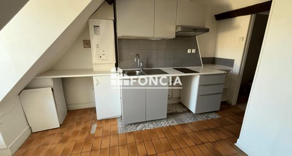 Location Studio 23.05 m² - Jouars-pontchartrain 78760