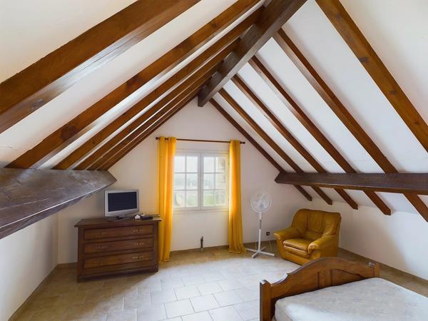 Manoir unique datant du 18ème siècle avec annexe pour invités et 2 gîtes