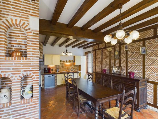 Manoir unique datant du 18ème siècle avec annexe pour invités et 2 gîtes
