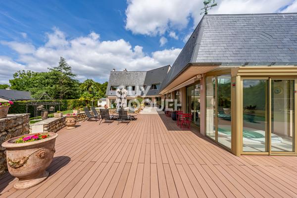 MAGNIFIQUE PROPRIETE DE 9 PIECES (313m²) À ETIOLLES