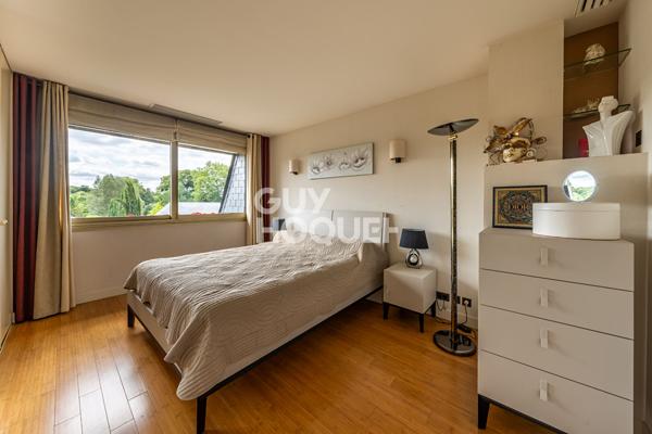 MAGNIFIQUE PROPRIETE DE 9 PIECES (313m²) À ETIOLLES