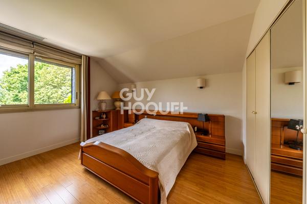 MAGNIFIQUE PROPRIETE DE 9 PIECES (313m²) À ETIOLLES