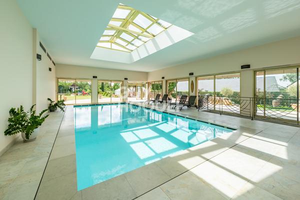 MAGNIFIQUE PROPRIETE DE 9 PIECES (313m²) À ETIOLLES