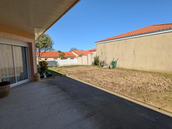 CHOLET RESIDENTIEL, BELLE MAISON PLAIN PIED avec 4 CHAMBRES