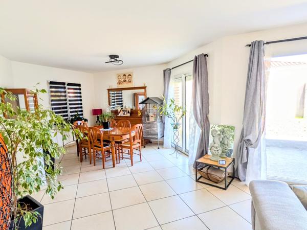 CHOLET RESIDENTIEL, BELLE MAISON PLAIN PIED avec 4 CHAMBRES