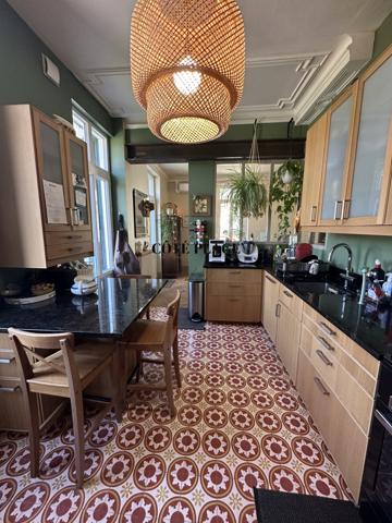 Royan (17200) VILLA DE CHARME AVEC PISCINE AU PRIX DE 1 398 200 € HAI