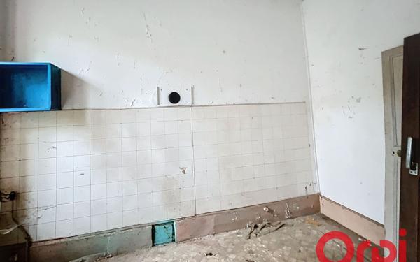 Maison à vendre    1 pièce •  Vallon-en-Sully