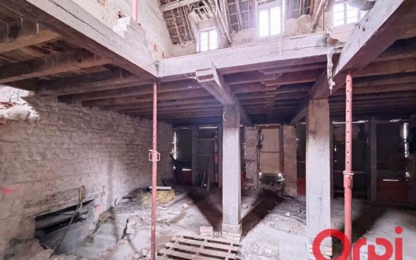 Maison à vendre    1 pièce •  Vallon-en-Sully