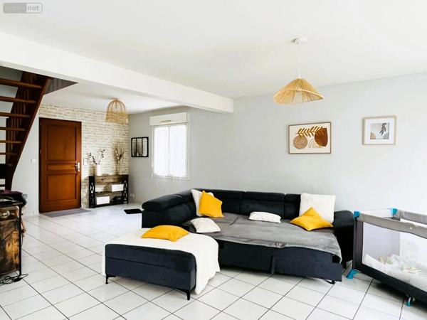 Achat - Maison Saint-Martin-des-Champs 50300 5 pièces 106 m 2 550 m 2