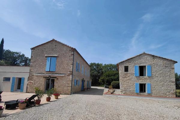 Deux maisons de caractère près de Cordes-sur-Ciel avec piscine et vues panoramiques