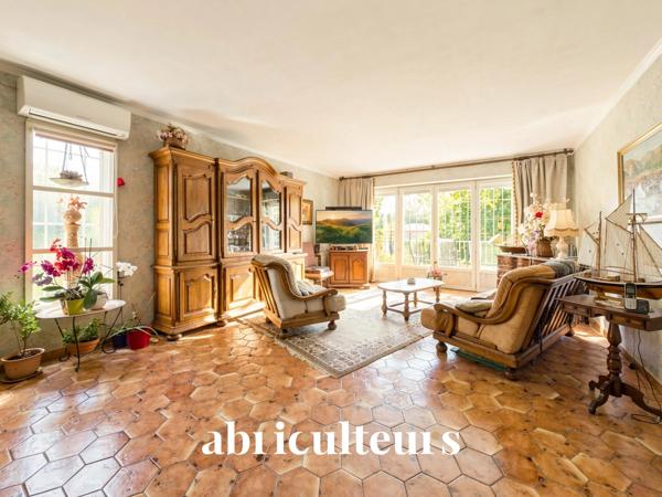 Maison familiale de 170 m² à fort potentiel en vente Aix en Provence (13590)( Pont des 3 Sautets)