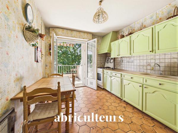 Maison familiale de 170 m² à fort potentiel en vente Aix en Provence (13590)( Pont des 3 Sautets)