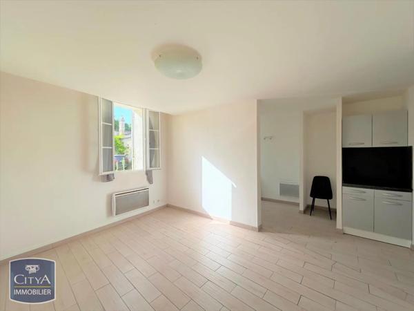 Appartement à louer 3 pièces 67.29m² Grézillac (33420)