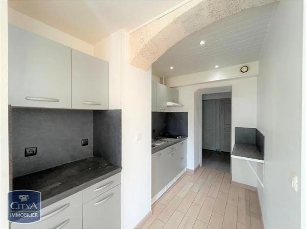 Appartement à louer 3 pièces 67.29m² Grézillac (33420)