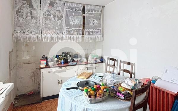 Immeuble à vendre    5 pièces •  Neufchâteau