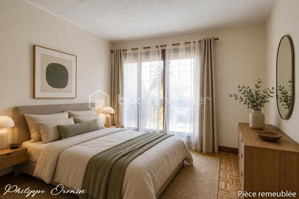 🏠 Maison en pignon – 110 m² – Louvres (95380)

Description du bien :
Dans un environnement résidentiel calme et agréable de Louvres, découvrez cette maison de 110 m², idéale pour une famille.

Le bien se compose de :
Une entrée
Une cuisine indépendante et entièrement équipée dont lave-vaisselle et Frigo ( moins d'un an )
Un salon/séjour donnant sur la véranda
4 chambres
1 salle de bains
WC
1 cellier
Un double garage

🌳 Extérieur & environnement :
Terrain clos d'une surface de 81 m²
Pas de vis à vis
Jardin/terrasse
Stationnement facile (garage et place de parking)

✅ Les + :
Toiture refaite
Tableau électrique neuf
Chaudière à condensation de 2021
Adoucisseur d'eau
Fenêtres PVC double vitrage
Volets électrique

Secteur calme et résidentiel
Le tout sur un terrain fonctionnel, proche des écoles, commerces et transports (RER D, accès rapide A1/A3).
Fort potentiel !

📞 Contactez-moi pour organiser une visite !