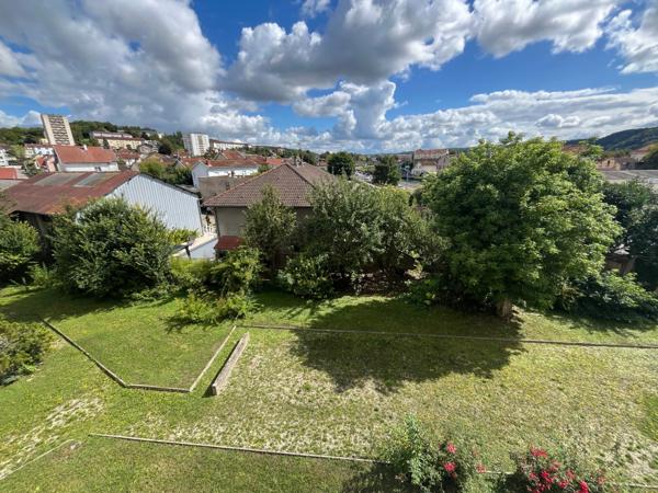 Appartement à 2 pas du centre ville de Bar-le-Duc avec garage et vue dégagée