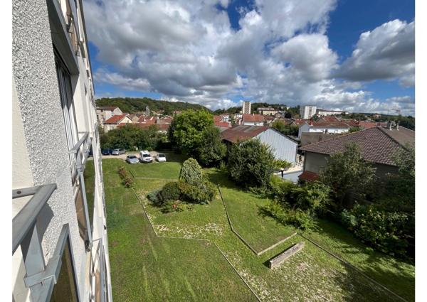 Appartement à 2 pas du centre ville de Bar-le-Duc avec garage et vue dégagée