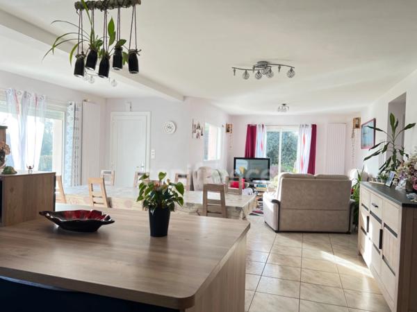 Maison adaptée PMR à vendre 6 chambres TRESSIGNAUX (22)