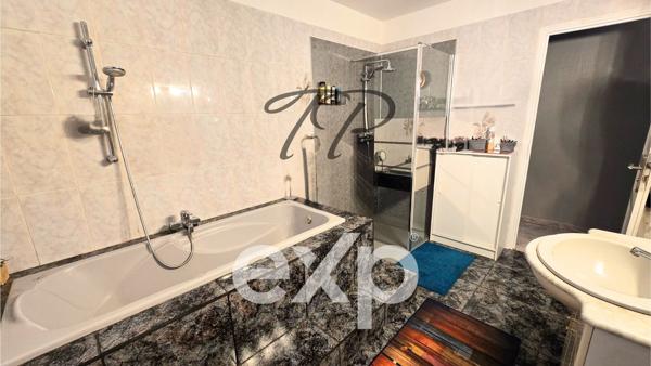 VILLA T5 SUR HAUTEUR DE PORTIRAGNE