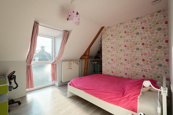 Longère rénovée de 175 m2, 2046 m² de terrain à seulement 15 mn de Vitré et Fougères