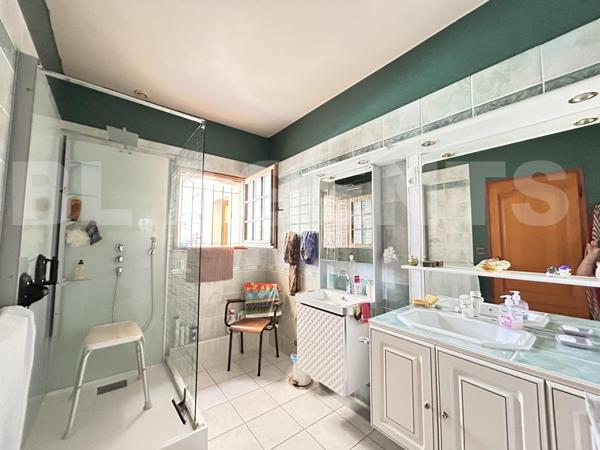 maison/villa 7 pièce(s) 165 m2