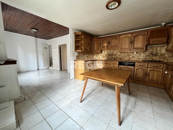 Beaugency (45190) SECTEUR MER : Maison de village à 10min de MER!!