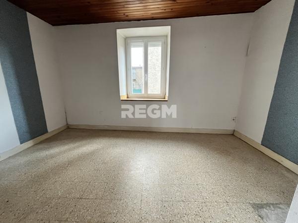 Beaugency (45190) SECTEUR MER : Maison de village à 10min de MER!!