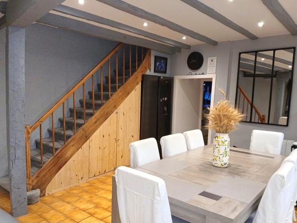 Maison de village en pierre entièrement rénovée avec 3/4 chambres