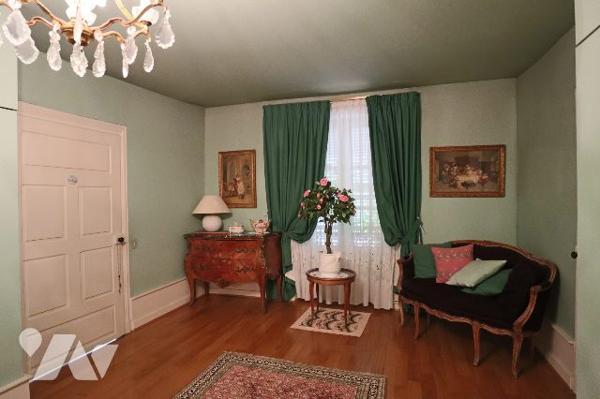 JALLERANGE – Élégante propriété de caractère avec 3 logements et parc de 6 055 m²
