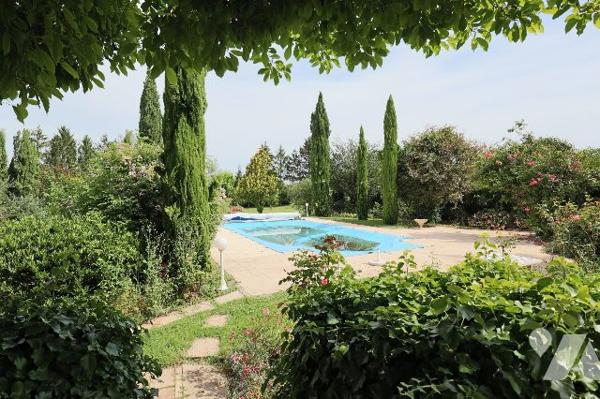 JALLERANGE – Élégante propriété de caractère avec 3 logements et parc de 6 055 m²
