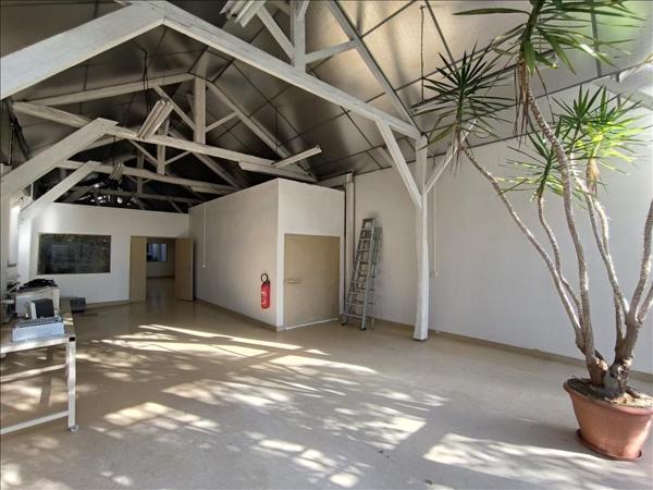 Immeuble à vendre |  Fumel |  392 m²