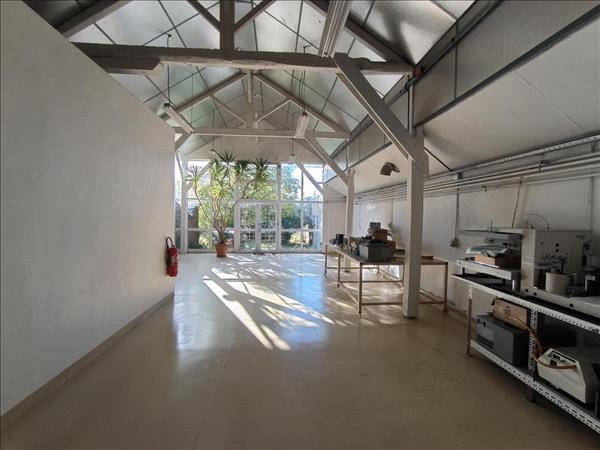 Immeuble à vendre |  Fumel |  392 m²