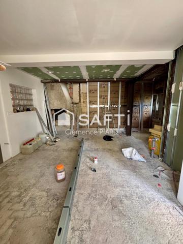 Charmante maison rénovée d’environ 135 m², répartie sur trois niveaux - Leschères