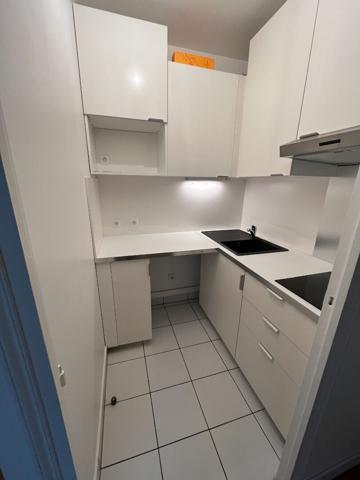 Appartement Paris 1 pièce(s) 26.80 m2