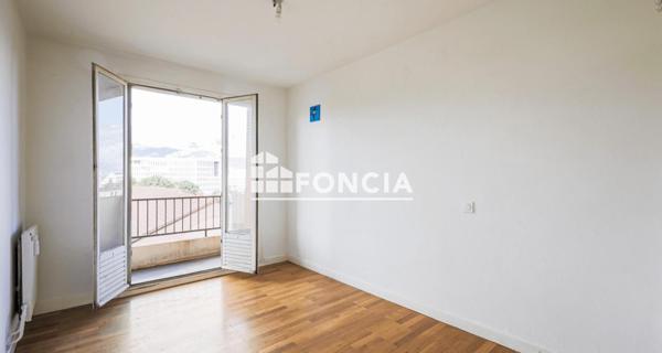 À vendre Appartement 74 m² - Grenoble 38000
