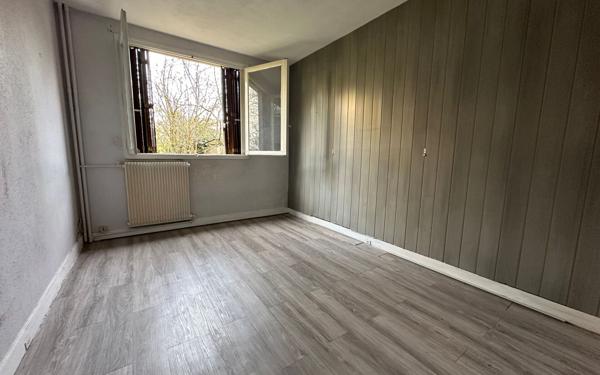 Appartement à vendre    3 pièces • 70,74 m2 Saint-Maur-des-Fossés