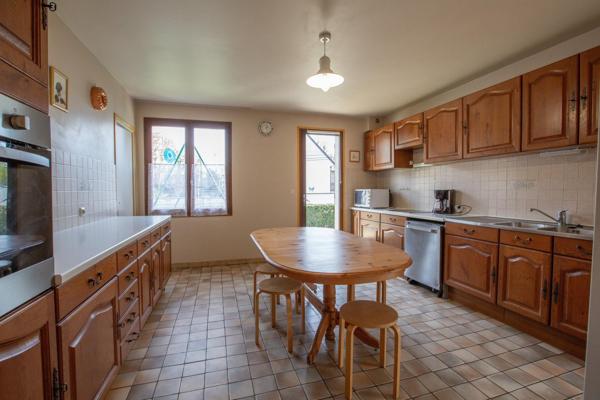 SUPERBE MAISON FAMILIALE