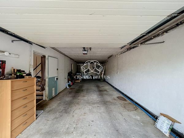 Maison de 182 m2 avec piscine au sel et DPE B à Marcigny