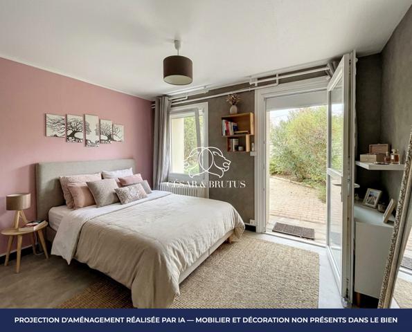 Maison de 182 m2 avec piscine au sel et DPE B à Marcigny